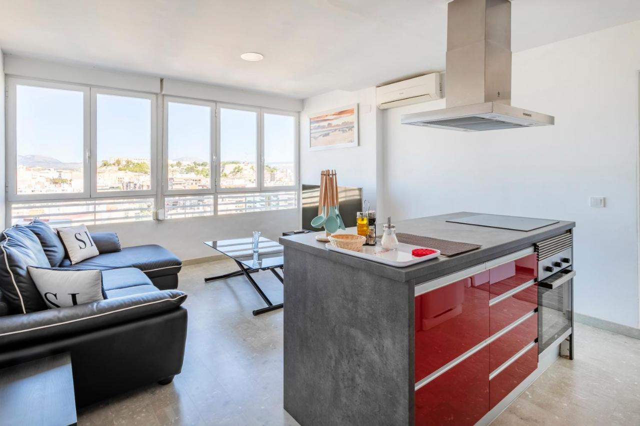 Beach Suite, City & Mountain View Аликанте Екстериор снимка